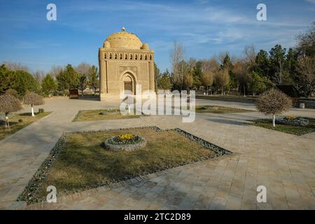 Buchara, Usbekistan - 10. Dezember 2023: Ansichten des Ismail Samani Mausoleums in Buchara, Usbekistan. Stockfoto