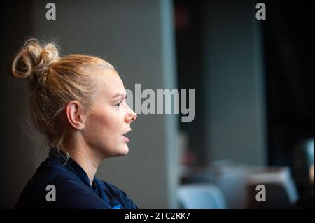 Göteborg, Schweden. Dezember 2023. Nina Koppang aus Schweden bei einer Presseveranstaltung mit Schweden während der IHF Frauen-Weltmeisterschaft am 10. Dezember 2023. Quelle: PS Photo / Alamy Live News Stockfoto