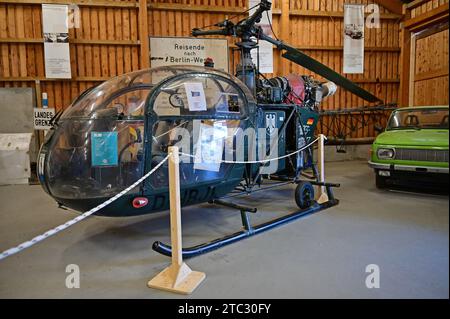 Das Dorf Mödlareuth (Klein-Berlin) in Deutschland, jahrzehntelang durch den Eisernen Vorhang getrennt. Mödlareuth ist ein Dorf mit 40 Einwohnern Stockfoto