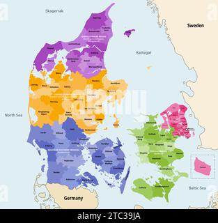 Dänemark Gemeinden Vektorkarte farbig nach Regionen, umgeben von Nachbarländern und Gebieten Stock Vektor