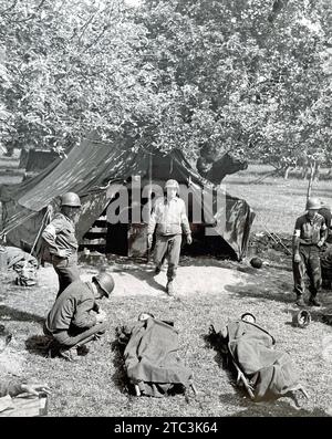 INVASION DER NORMANDIE amerikanisches Feldlazarett in Nordfrankreich, Juni 1944 Stockfoto