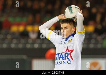 Oostende, Belgien. Dezember 2023. David Hrncar von Beveren wurde während eines Fußballspiels zwischen KV Oostende und S.K. Beveren am Sonntag, den 10. Dezember 2023, in Oostende, am 15. Tag der zweiten Liga der Challenger Pro League 2023-2024 in der belgischen Meisterschaft in Aktion gesetzt. BELGA FOTO KURT DESPLENTER Credit: Belga Nachrichtenagentur/Alamy Live News Stockfoto