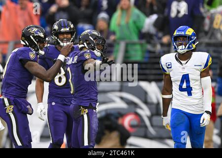 Baltimore, Usa. Dezember 2023. Odell Beckham Jr. (3) verspottet den Verteidiger Jordan Fuller (4) der Los Angeles Rams nach einem 46-Yard-Touchdown während der ersten Halbzeit im M&T Bank Stadium in Baltimore, Maryland, am Sonntag, den 10. Dezember 2023. Foto: David Tulis/UPI Credit: UPI/Alamy Live News Stockfoto