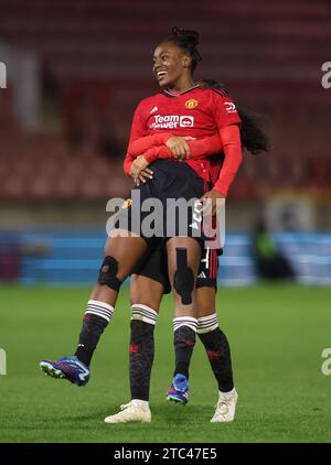 Melvine Malard von Manchester United feiert das dritte Tor ihrer Mannschaft während des Spiels der Barclays Women's Super League im Gaughan Group Stadium in London. Bilddatum: Sonntag, 10. Dezember 2023. Stockfoto