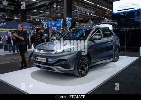 Göteborg, Schweden - 03. dezember 2022: BYD ATTO 3 Elektro-SUV ausgestellt Stockfoto