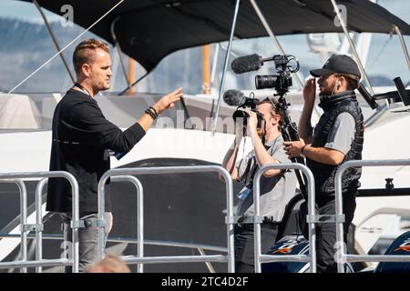 Monaco, Monte-Carlo, 28. September 2022: Der Blogger berichtet von der Veranstaltung der größten Messe in der Welt Yachtschau MYS, Port Stockfoto