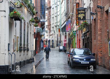 Die Matthew Street in Liverpool nennt sich bírthplace of Beatles, da sich der Cavern Club auf dieser Straße befindet. Stockfoto