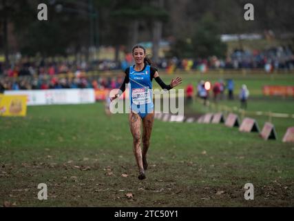 Brüssel, Belgien Dezember 2023. Nadia Battocletti aus Italien trat am 10. Dezember 2023 bei der SPAR-Europameisterschaft im Laeken Park in Brüssel an. Foto von Gary Mitchell Credit: Gary Mitchell, GMP Media/Alamy Live News Stockfoto