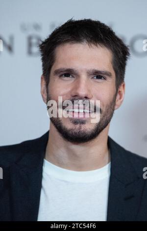 Paris, Frankreich. Dezember 2023. Francois Civil besuchte am 10. Dezember 2023 die Premiere des Les Trois Mousquetaires: Milady (die drei Musketiere: Milady) im Cinema Le Grand Rex in Paris. Foto: Aurore Marechal/ABACAPRESS.COM Credit: Abaca Press/Alamy Live News Stockfoto