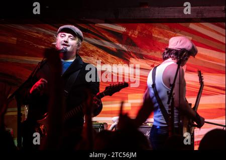 Margate, Großbritannien. Dezember 2023. Die Libertines spielen zum zweiten Abend in Folge gegen einen ausverkauften Lido und feiern die bevorstehende Veröffentlichung des neuen Albums All Quiet on the Eastern Esplanade. Cristina Massei/Alamy Live News Stockfoto