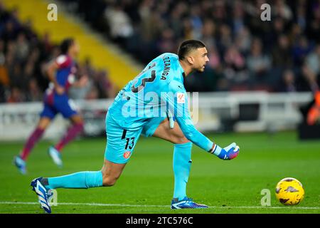 Barcelona, Spanien. Dezember 2023. Gazzaniga (Girona FC) wird während des Fußballspiels La Liga zwischen dem FC Barcelona und Girona FC im Lluis Companys Stadium in Barcelona am 10. Dezember 2023 gezeigt. Foto: Siu Wu. Quelle: dpa/Alamy Live News Stockfoto