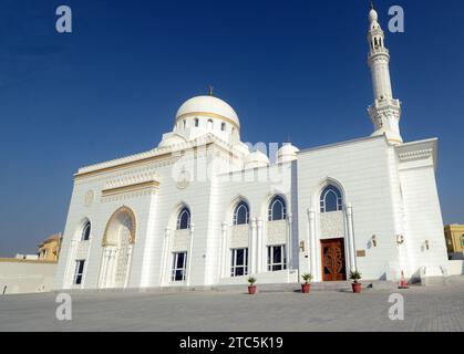 Scheich Rashid Al Maktoum Moschee in der Business Bay Area, Dubai, VAE. Stockfoto