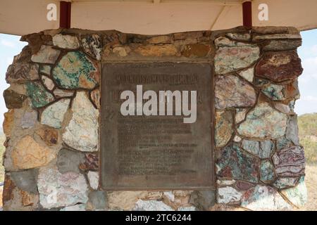 Mount Isa Mines Limited Lake Moondarra, historisches Schild am Lake Moondarra Lookout, Mt Isa, Queensland, Australien Stockfoto