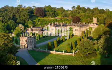 Lanhydrock House in der Nähe von Bodmin in Cornwall, England. Sommer (August) 2023. Stockfoto