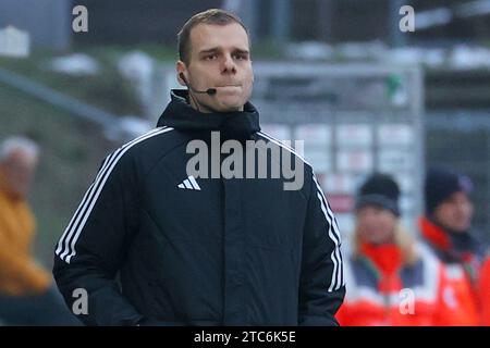 Lübeck, Deutschland 09. Dezember 2023: 3 . Liga - 2023/2024 - VfB Lübeck vs. FC Ingolstadt 04 im Bild: 4. Offizieller Marco Scharf Stockfoto