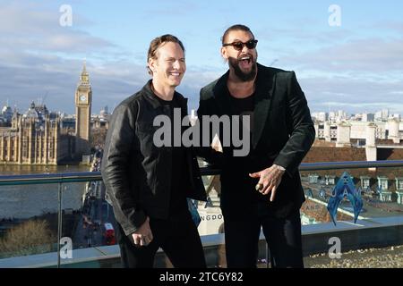 Patrick Wilson (links) und Jason Momoa während eines Fotorufs für Aquaman and the Lost Kingdom im Park Plaza Hotel, Westminster Bridge, London. Bilddatum: Montag, 11. Dezember 2023. Stockfoto