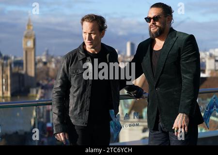 Patrick Wilson (links) und Jason Momoa während eines Fotorufs für Aquaman and the Lost Kingdom im Park Plaza Hotel, Westminster Bridge, London. Bilddatum: Montag, 11. Dezember 2023. Stockfoto