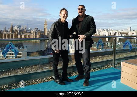 Patrick Wilson (links) und Jason Momoa während eines Fotorufs für Aquaman and the Lost Kingdom im Park Plaza Hotel, Westminster Bridge, London. Bilddatum: Montag, 11. Dezember 2023. Stockfoto