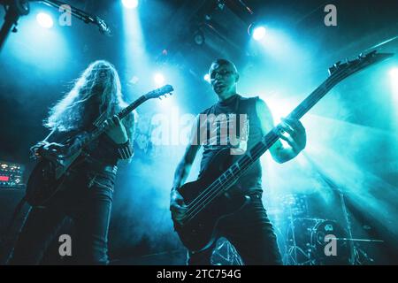 Kopenhagen, Dänemark. Dezember 2023. Die norwegische Black-Metal-Band Koldbrann spielt im Rahmen des Pest fest 2023 in Kopenhagen ein Live-Konzert im Pumpehuset. (Foto: Gonzales Foto - Peter Troest). Stockfoto