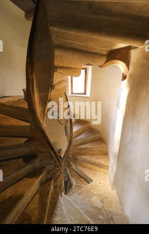 10.12.2023, Graz, AUT, unterwegs in Steiermark, Stadtreportage, Reportage, im Bild Grazer Doppelwendeltreppe, Doppelwendeltreppe, Zwillingswendeltreppe, Grazer Burg, Graz, Steiermark, Oesterreich, *** 10 12 2023, Graz, AUT, auf der Straße in der Steiermark, Stadtreportage, Reportage, im Bild Graz Doppelspiraltreppe, Doppelspiraltreppe, Doppelspiraltreppe, Grazer Schloss, Graz, Steiermark, Österreich, Stockfoto