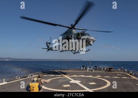 31. Marine Expeditionstruppe Maritime RAID Force führt Besuch, Board, Suche und Beschlagnahme Training an Bord der USS Hopper durch. Foto von Tyler Andrews Stockfoto