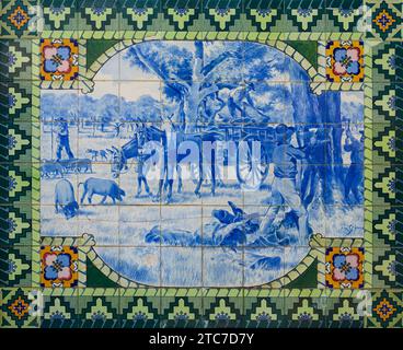 Azulejo-Tafeln am Bahnhof in Evora, Alentejo, Portugal Stockfoto