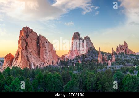 Garden of the Gods, Colorado Springs, Colorado, USA bei Sonnenaufgang. Stockfoto