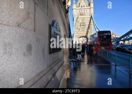 Blick auf die London Tower Bridge, London, England Stockfoto