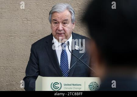 UN-Generalsekretär António Guterres spricht während einer Überwachung während der COP28, der UN-Klimakonferenz, die am 11. Dezember 2023 vom UNFCCC im Dubai Exhibition Center, Vereinigte Arabische Emirate, abgehalten wurde. Stockfoto