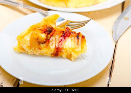 Frisch gebackene hausgemachte rustikale Birnen Kuchen Makro Nahaufnahme Stockfoto