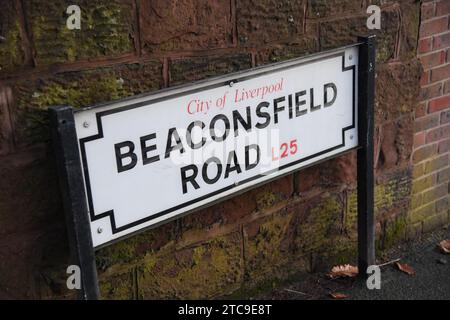 Liverpool, Großbritannien. Dezember 2023. Straßenschilder in Liverpool, England, Großbritannien am 5. Dezember 2023. (Foto: Efren Landaos/SIPA USA) Credit: SIPA USA/Alamy Live News Stockfoto