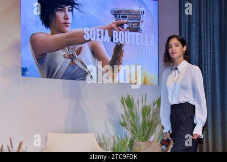 Sofia Boutella bei der Pressekonferenz zum Netflix Film Rebel Moon - Teil 1: Kind des Feuers im Hotel Four Seasons. Tokio, 11.12.2023 *** Sofia Boutella auf der Pressekonferenz für den Netflix-Film Rebel Moon Teil 1 Kind des Feuers Rebel Moon Teil 1 Kind des Feuers im Four Seasons Hotel Tokyo, 11 12 2023 Foto:XK.xNarax/xFuturexImagex REbel 3204 Credit: Imago/Alamy Live News Stockfoto