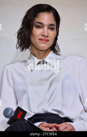 Sofia Boutella bei der Pressekonferenz zum Netflix Film Rebel Moon - Teil 1: Kind des Feuers im Hotel Four Seasons. Tokio, 11.12.2023 *** Sofia Boutella auf der Pressekonferenz für den Netflix-Film Rebel Moon Teil 1 Kind des Feuers Rebel Moon Teil 1 Kind des Feuers im Four Seasons Hotel Tokyo, 11 12 2023 Foto:XK.xNarax/xFuturexImagex REbel 3207 Credit: Imago/Alamy Live News Stockfoto