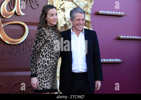 Hugh Grant mit Ehefrau Anna Eberstein bei der Premiere des Kinofilms