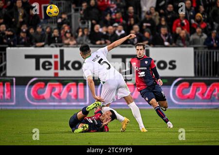 Cagliari, Italien. Dezember 2023. Uros Racic von US Sassuolo während Cagliari Calcio vs US Sassuolo, italienische Fußball Serie A Spiel in Cagliari, Italien, 11. Dezember 2023 Credit: Independent Photo Agency/Alamy Live News Stockfoto