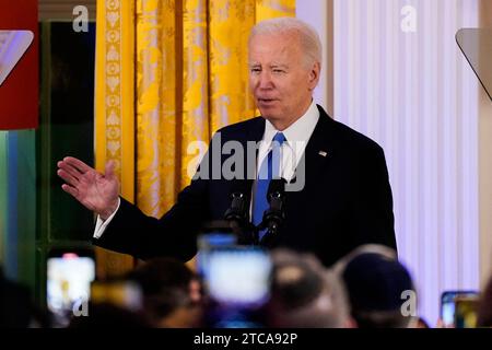 Washington, Usa. Dezember 2023. US-Präsident Joe Biden hält während eines Hanukka-Empfangs im Weißen Haus in Washington am 11. Dezember 2023 eine Rede. REUTERS/Elizabeth Frantz/Pool Credit: Abaca Press/Alamy Live News Stockfoto