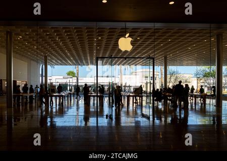 Ein Apple Store in der Fashion Square Mall in Scottsdale, Arizona, USA Stockfoto