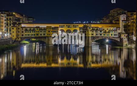 Ein Bild des Ponte Vecchio bei Nacht (Florenz) Stockfoto