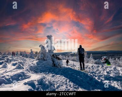 Wintersportler auf dem Fichtelberg in Sachsen Stockfoto