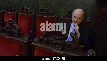 Madrid, 21.10.2015. Rafael Yuste für ABC, sitzt auf dem Sitz von Ramón y Cajal, bevor er den rat der Royal National Academy of Medicine gründete. Foto: Maya Balanya ARCHDC. Quelle: Album / Archivo ABC / Maya Balanya Stockfoto