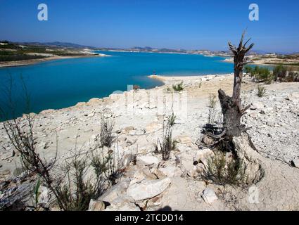 Orihuela (Alicante), 15.06.2017. Der Stausee La Pedrera, der größte Wasserspeicher in Campo de Cartagena und Vega Baja. Er hat eine Kapazität von 246 Kubikhektometern und fasst derzeit 85 Kubikhektometer. Foto: Juan Carlos Soler. ARCHDC. Quelle: Album / Archivo ABC / Juan Carlos Soler Stockfoto