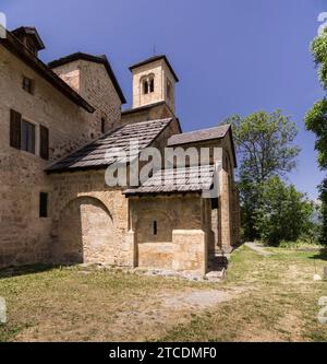 Crots, Frankreich - 17. Juni 2022: Abtei Notre-Dame de Boscodon (1132). Stockfoto