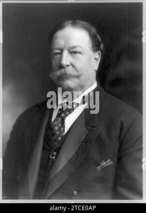 William Howard Taft, Kopf und Schultern hoch, nach links Stockfoto