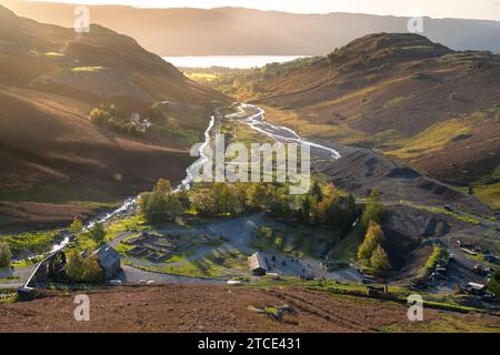 Blick auf das Coppermines Valley in Richtung Coniston Water von Zungenbraue Stockfoto