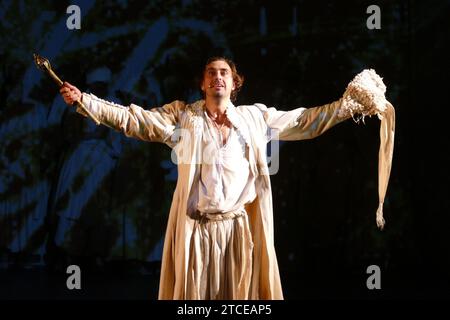 Ivano Frankivsk, Ukraine. September 2016. Der verdiente Künstler der Ukraine, Schauspieler und Regisseur Oleksii Hnatkowskyi tritt auf der Bühne im Ivan Franko Iwano-Frankiwsk Nationalen Akademischen Theater in Iwano-Frankiwsk, Ukraine, auf diesem Foto auf. KEINE VERWENDUNG RUSSLAND. KEIN NUTZEN WEISSRUSSLAND. (Foto: Ukrinform/NurPhoto) Credit: NurPhoto SRL/Alamy Live News Stockfoto