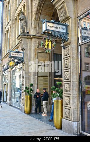 Die bekannte Mädler-Passage mit Auerbachs Keller in Leipzig, Sachsen Stockfoto