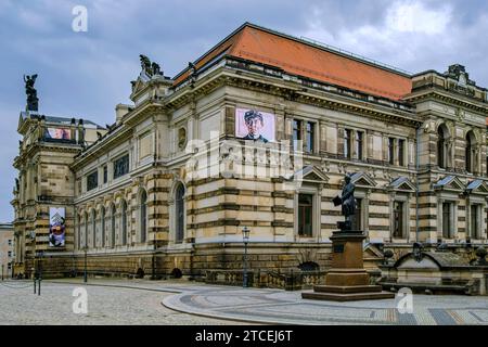 Albertinum Dresden, Sachsen, Deutschland das Albertinum, Sitz der Galerie neue Meister der Staatlichen Kunstsammlungen Dresden, auf der Brühlschen Terrasse in Dresden, Sachsen, Deutschland. Stockfoto