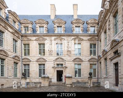 Paris, Frankreich, Centre des Monuments nationaux am Hôtel de Sully im 4. Arrondissement von Paris, nur Editorial. Stockfoto