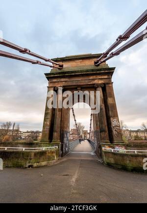 Glasgow Footbridge, bekannt als South Portland St Suspensionsbrücke über den Fluss Clyde Stockfoto