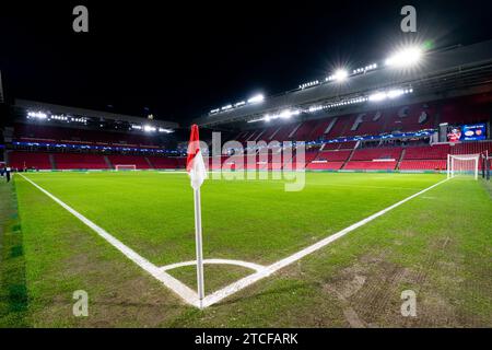 Eindhoven, Niederlande. Dezember 2023. EINDHOVEN, NIEDERLANDE - 12. DEZEMBER: Allgemeine Innenansicht vor dem Spiel der UEFA Champions League Gruppe B zwischen PSV und Arsenal im Phillips Stadion am 12. Dezember 2023 in Eindhoven, Niederlande. (Foto von Rene Nijhuis/Orange Pictures) Credit: Orange Pics BV/Alamy Live News Stockfoto